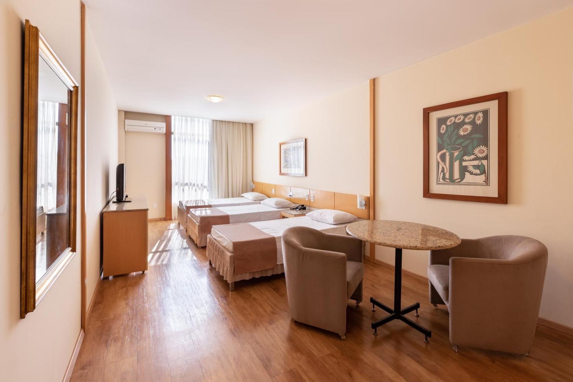 Hotel Crystal ロンドリーナ エクステリア 写真