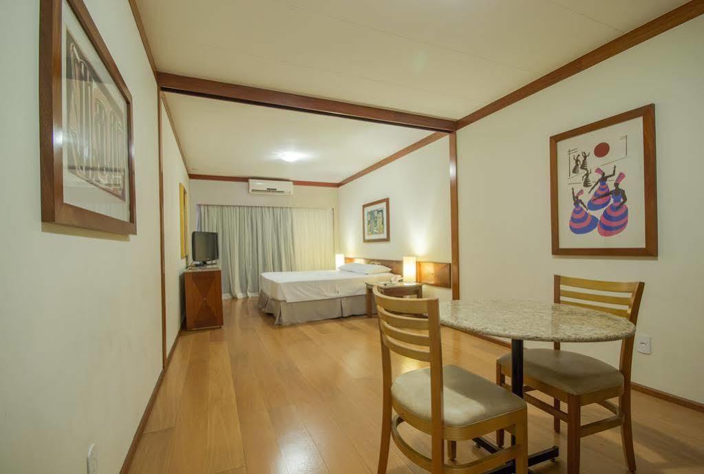 Hotel Crystal ロンドリーナ エクステリア 写真